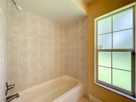 5203 SE 42nd Court Ocala FL 34480