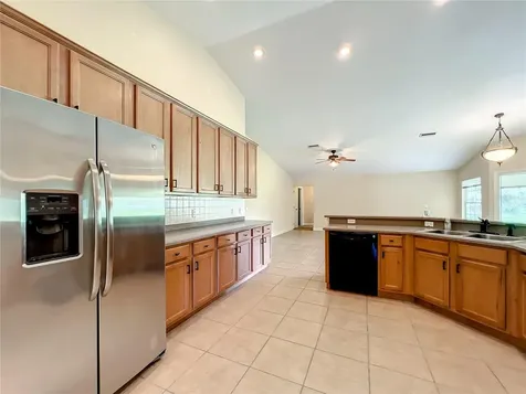 5203 SE 42nd Court Ocala FL 34480