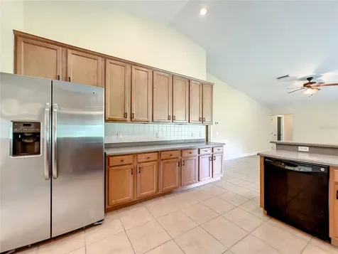 5203 SE 42nd Court Ocala FL 34480