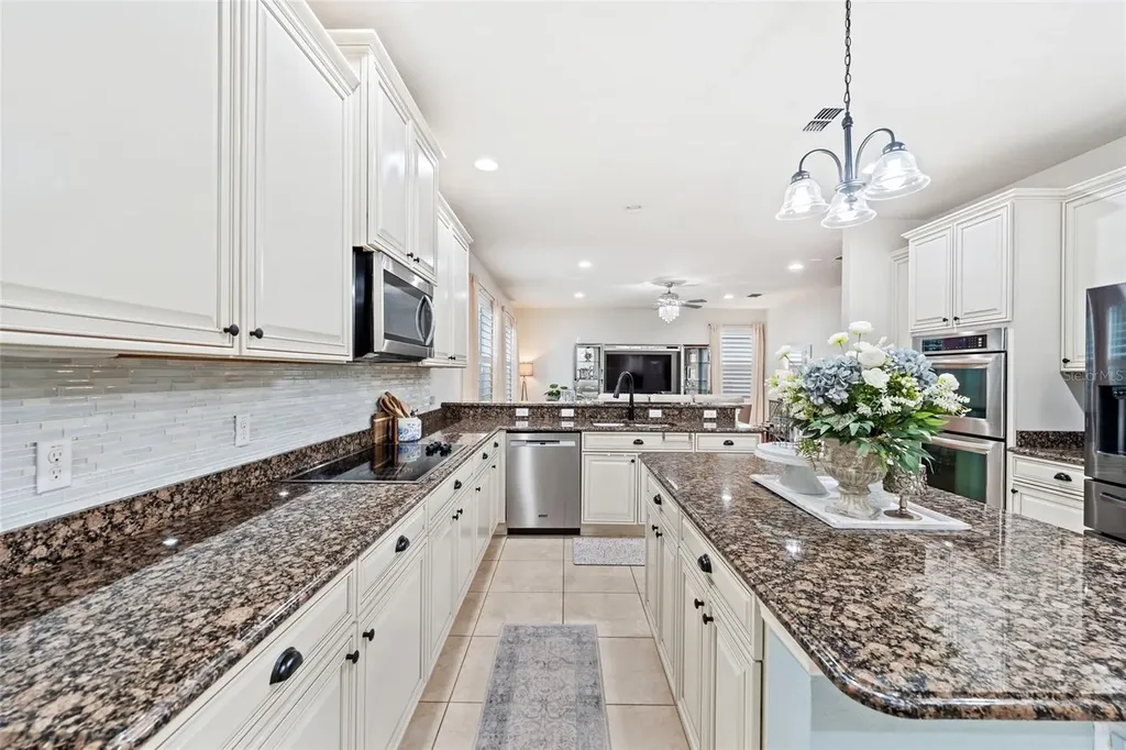 2811 Maria Isabel Avenue Ocoee FL 34761