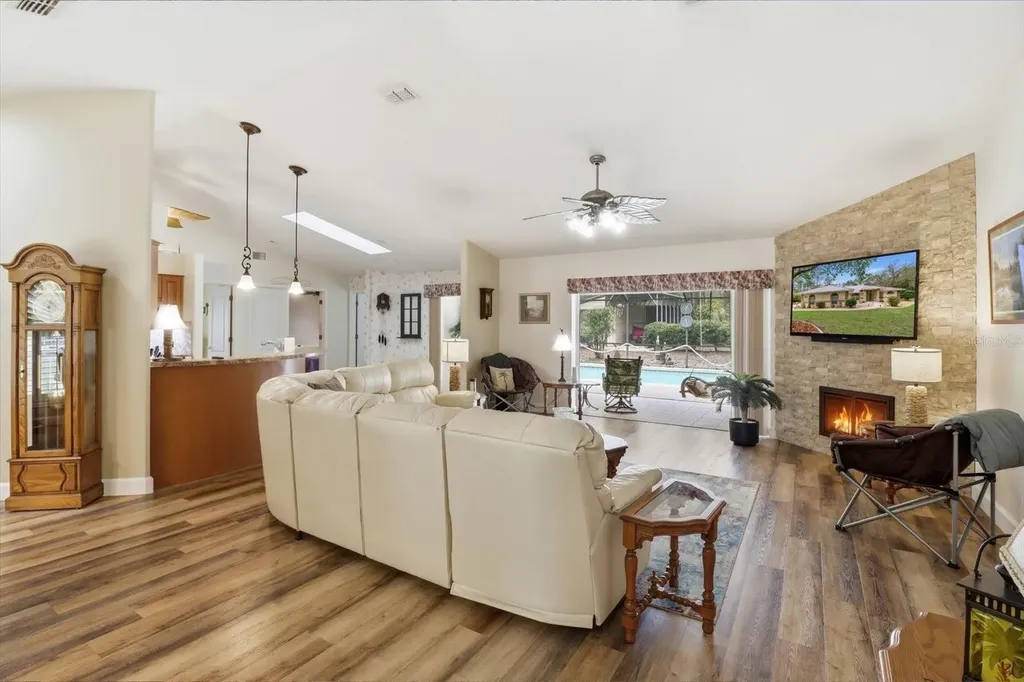4474 W Horseshoe Drive Beverly Hills FL 34465