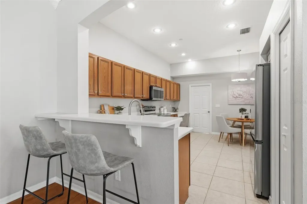 98 S Highland Avenue Tarpon Springs FL 34689