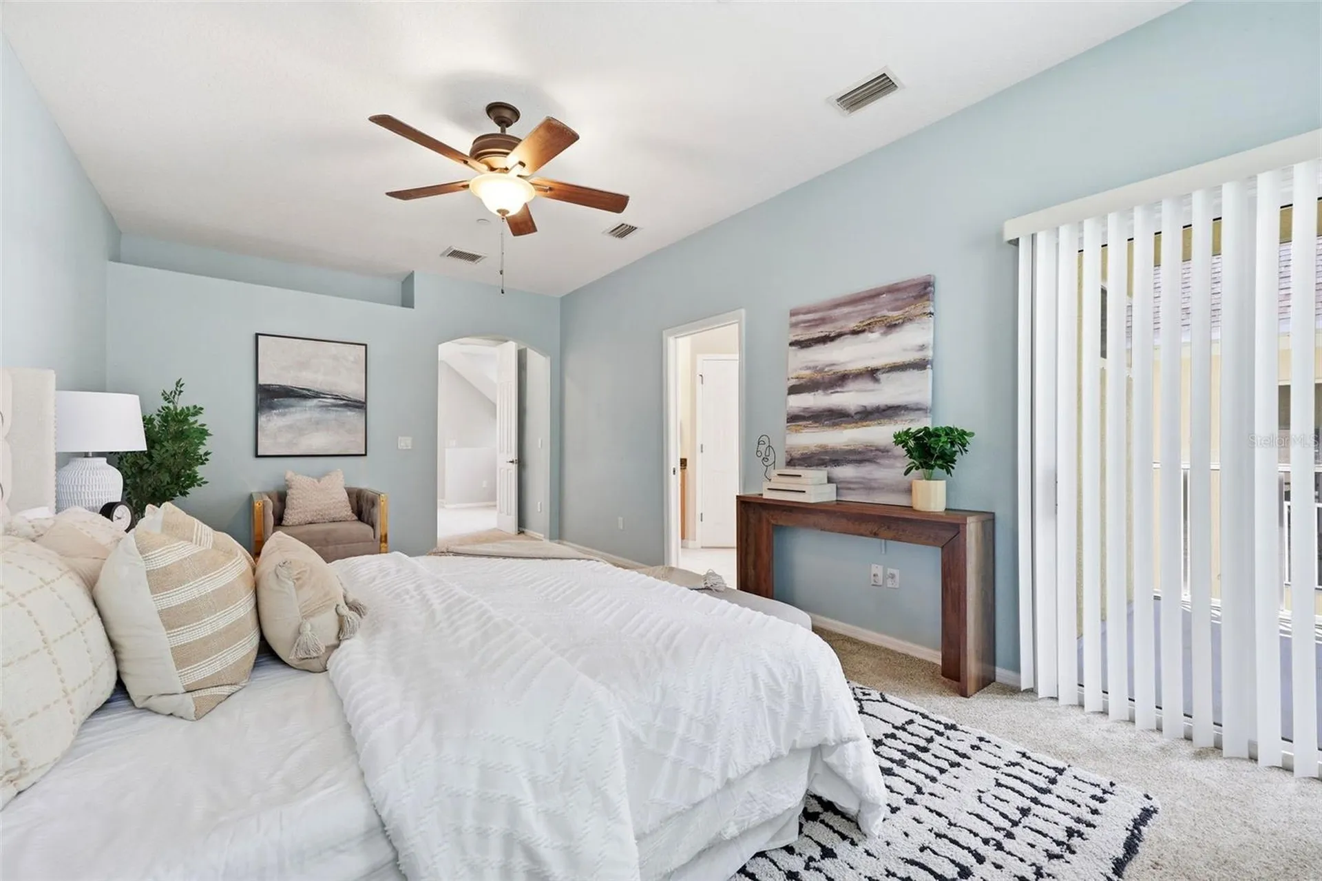 98 S Highland Avenue Tarpon Springs FL 34689