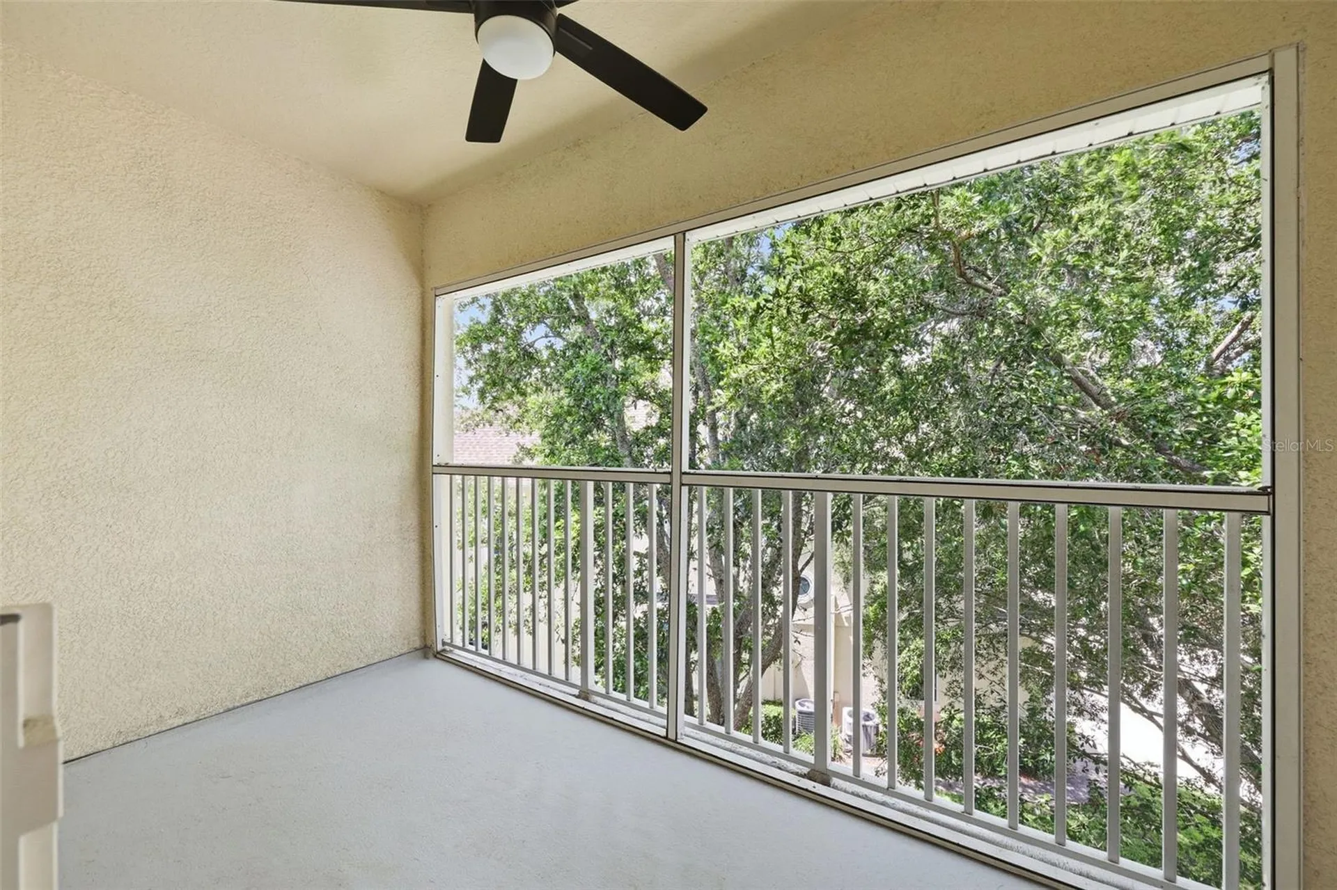 98 S Highland Avenue Tarpon Springs FL 34689