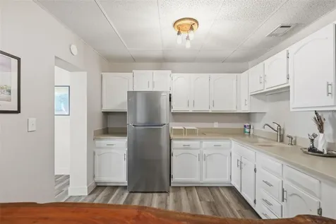 98 S Highland Avenue Tarpon Springs FL 34689
