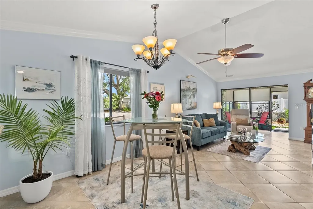 2723 60th Avenue Drive W Bradenton FL 34207