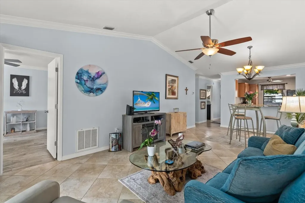 2723 60th Avenue Drive W Bradenton FL 34207
