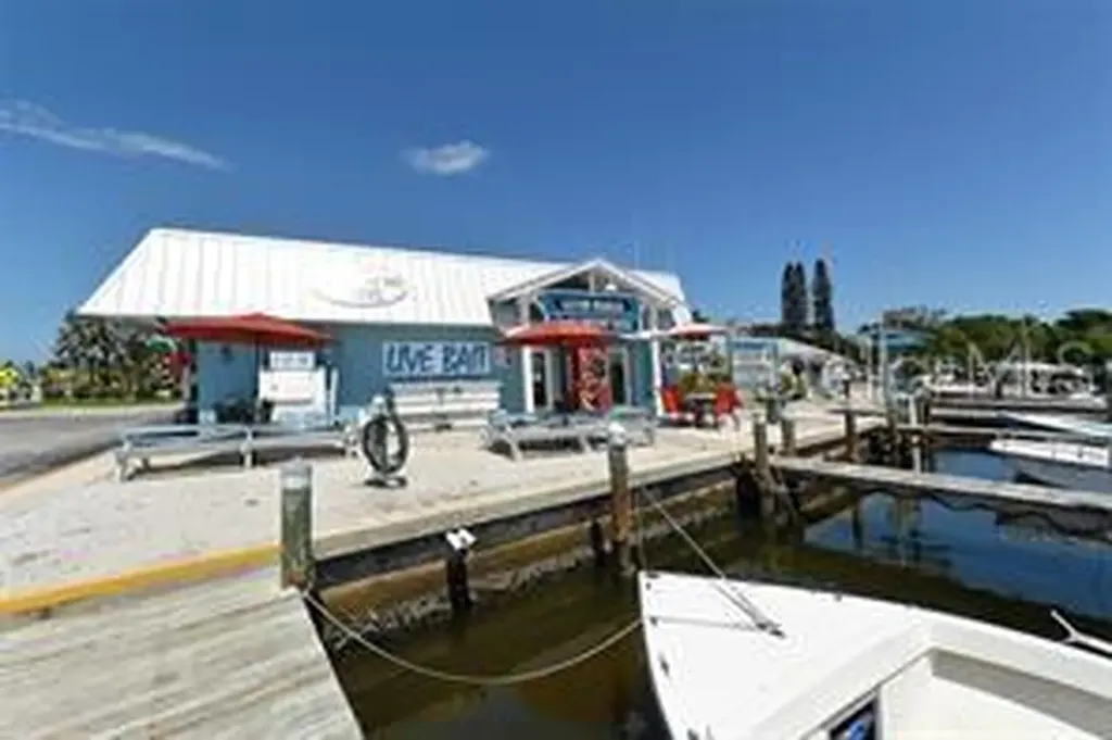 2723 60th Avenue Drive W Bradenton FL 34207