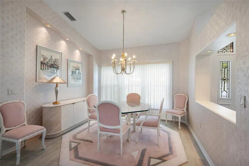 2893 Sandringham Place Sarasota FL 34235