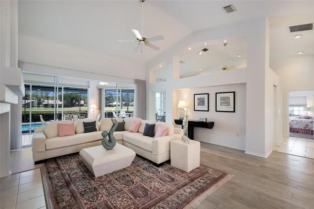 2893 Sandringham Place Sarasota FL 34235