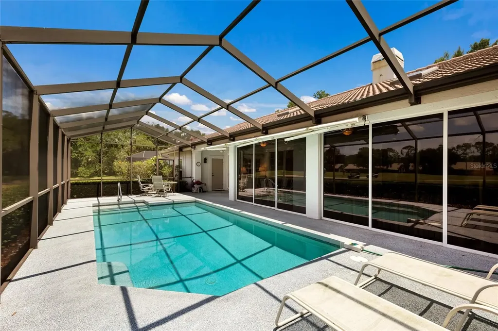 2893 Sandringham Place Sarasota FL 34235