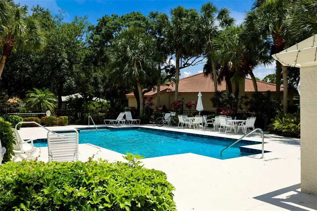 2893 Sandringham Place Sarasota FL 34235