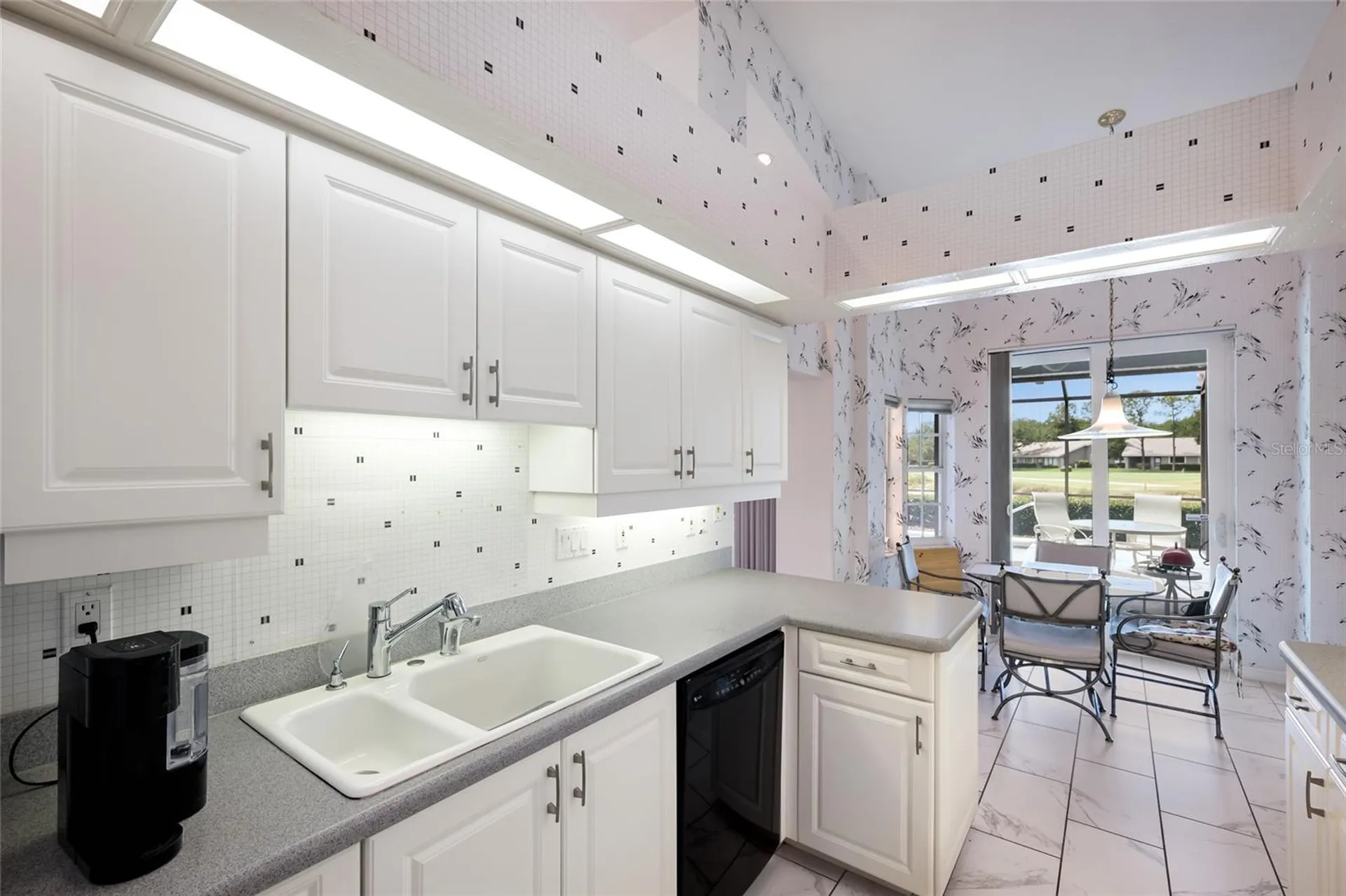 2893 Sandringham Place Sarasota FL 34235