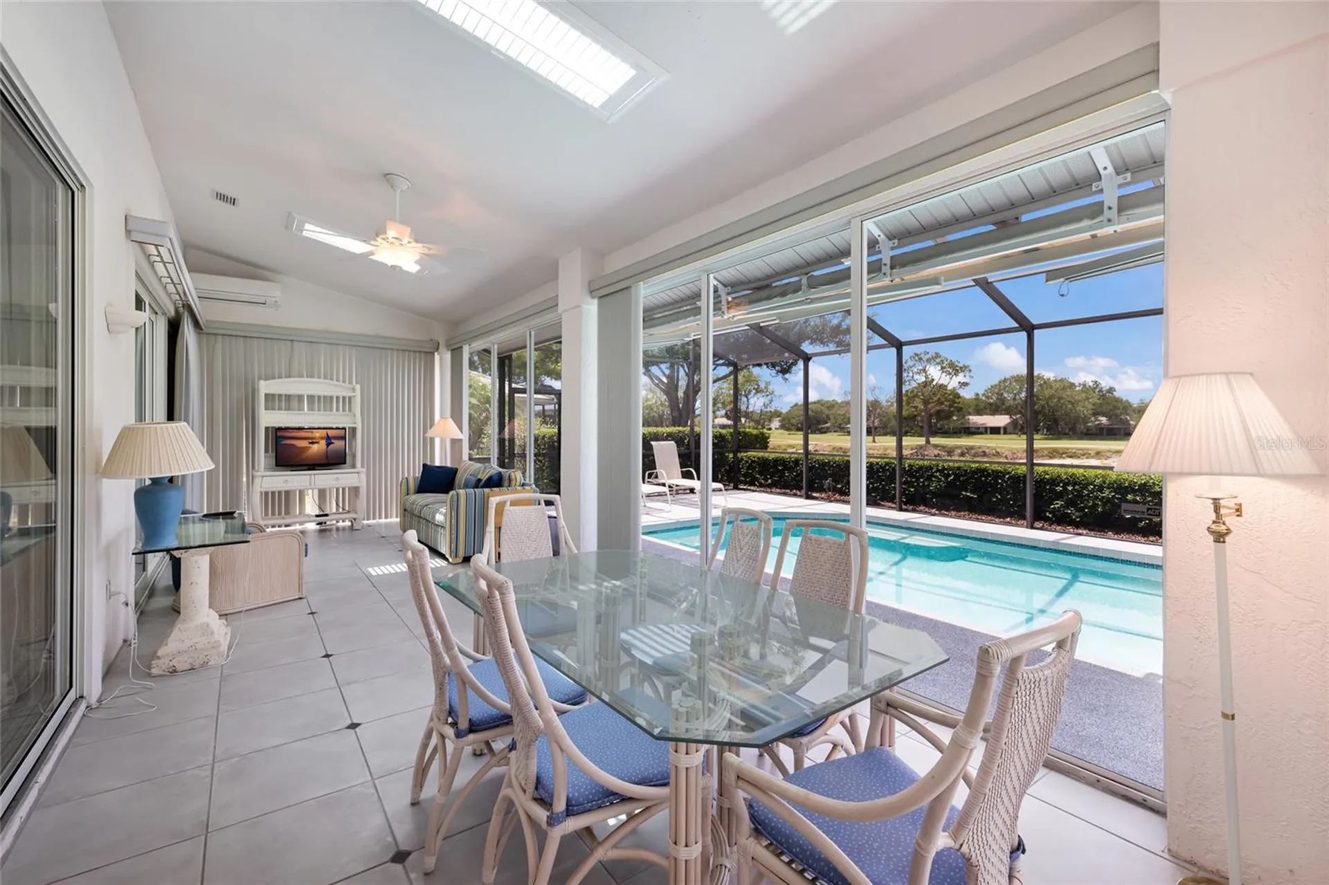 2893 Sandringham Place Sarasota FL 34235