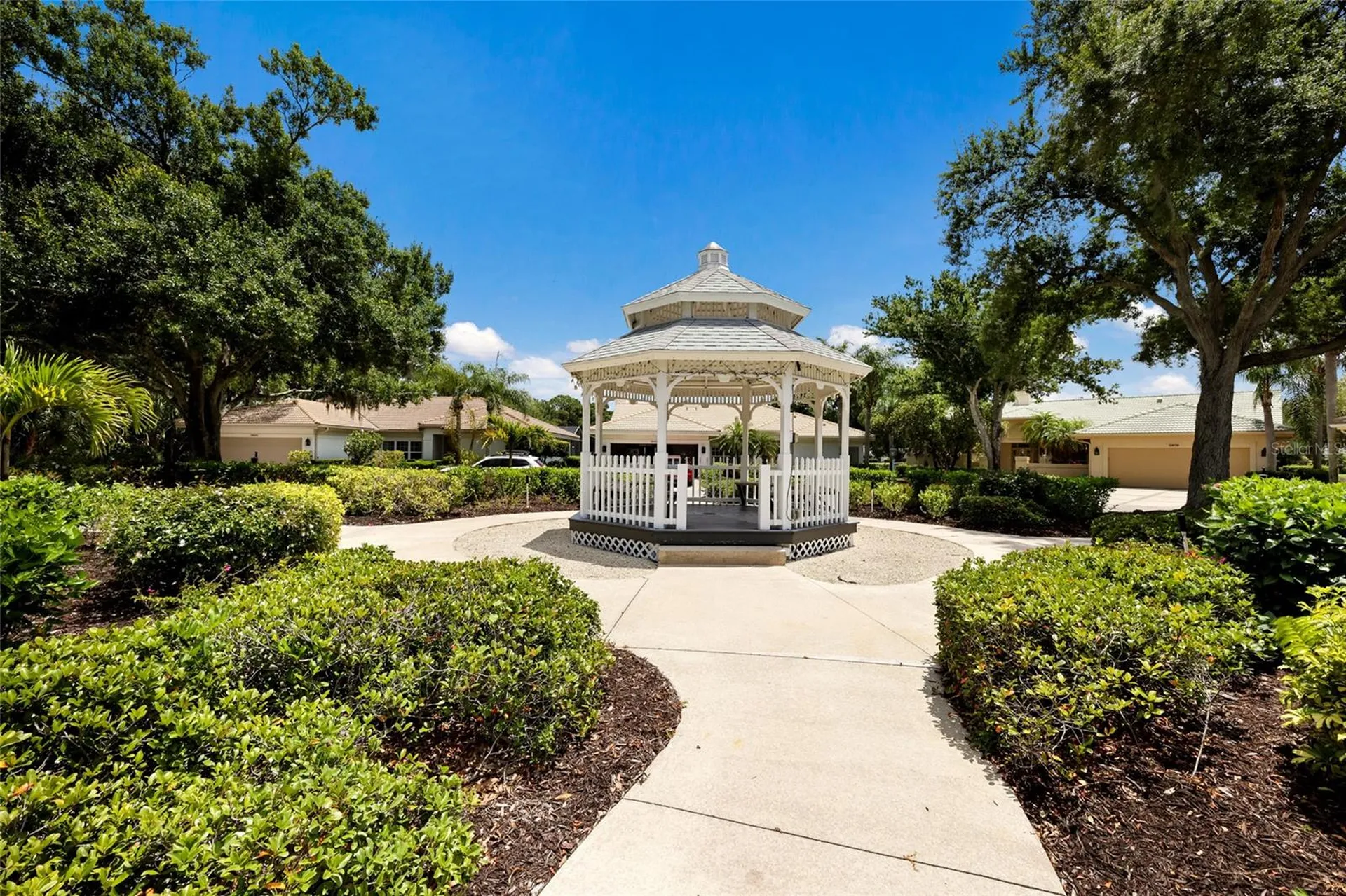 2893 Sandringham Place Sarasota FL 34235