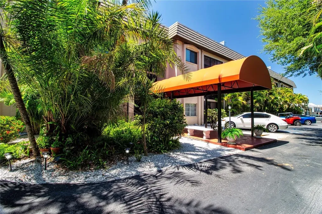 3700 S Osprey Avenue Sarasota FL 34239