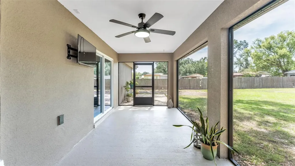 2418 Armstrong Road Lakeland FL 33811
