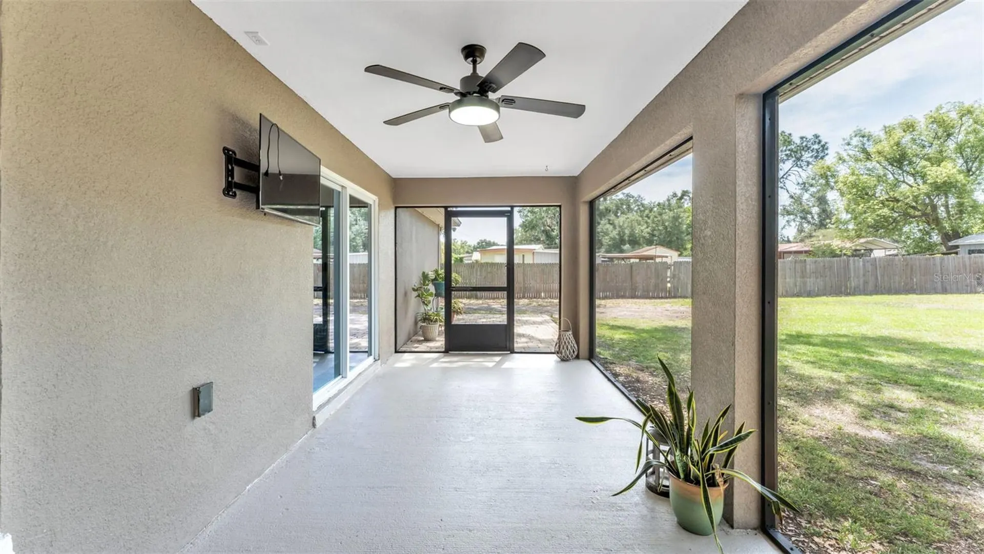 2418 Armstrong Road Lakeland FL 33811