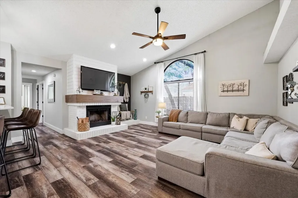 1445 Waterwood Drive Lutz FL 33559