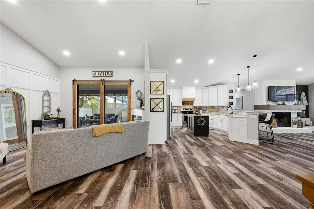 1445 Waterwood Drive Lutz FL 33559