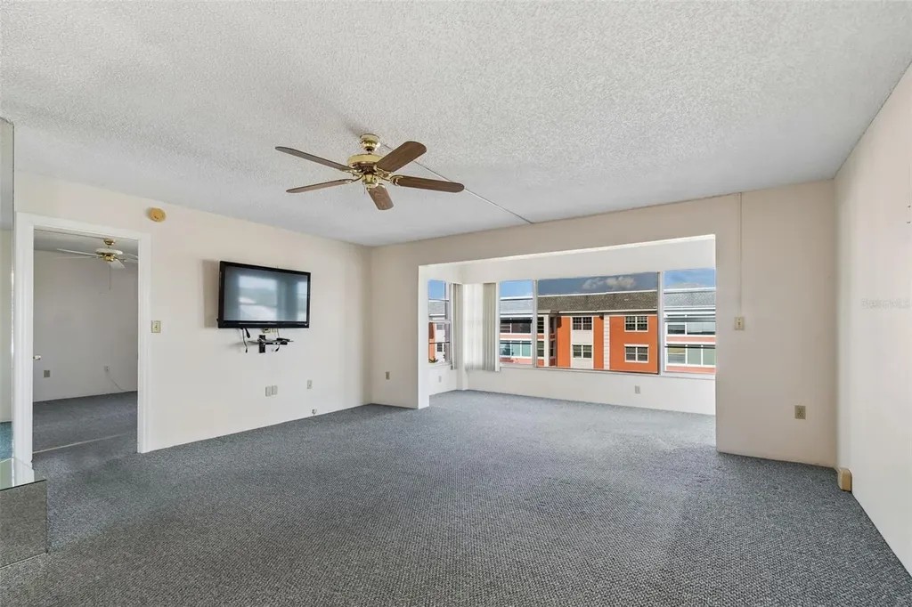 6960 20th Avenue N St Petersburg FL 33710