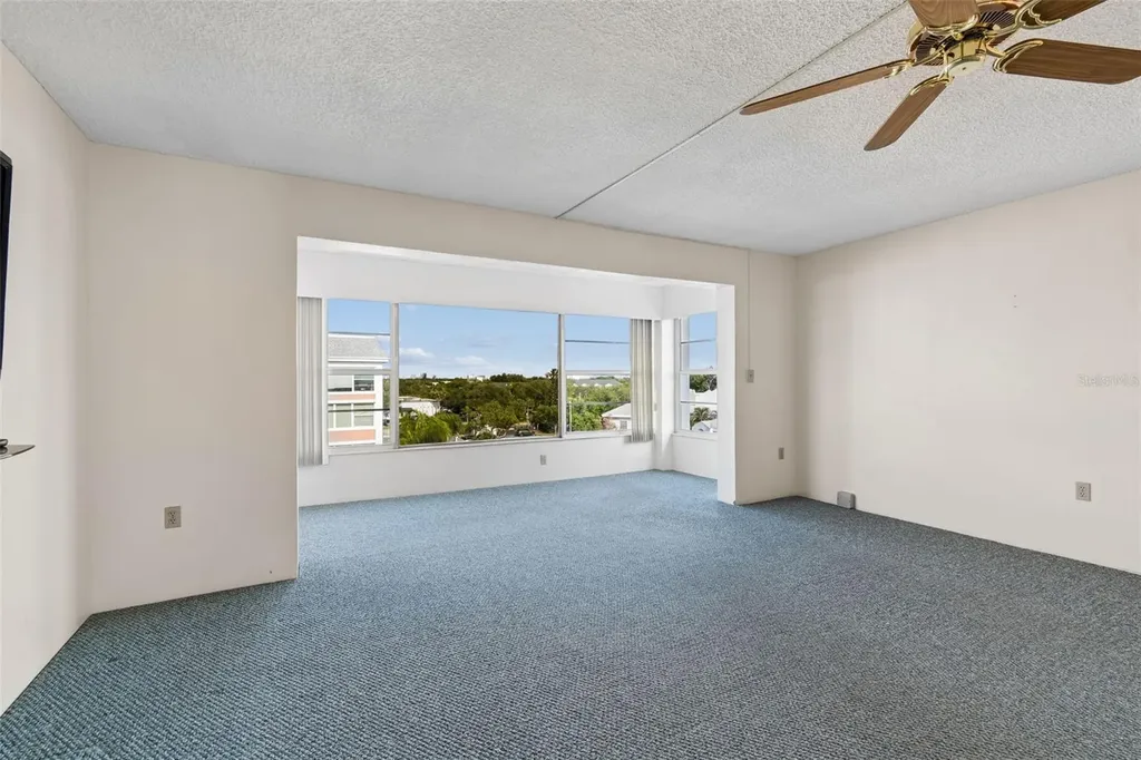 6960 20th Avenue N St Petersburg FL 33710