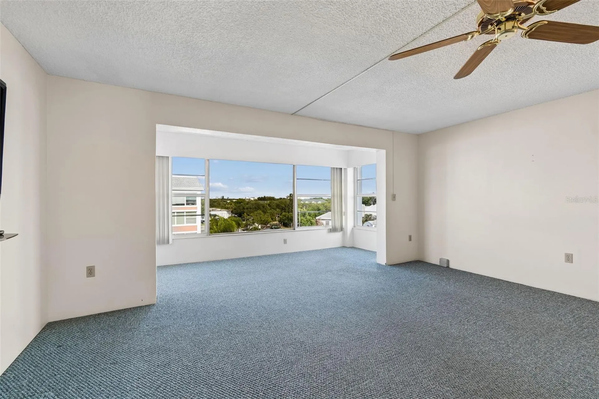 6960 20th Avenue N St Petersburg FL 33710