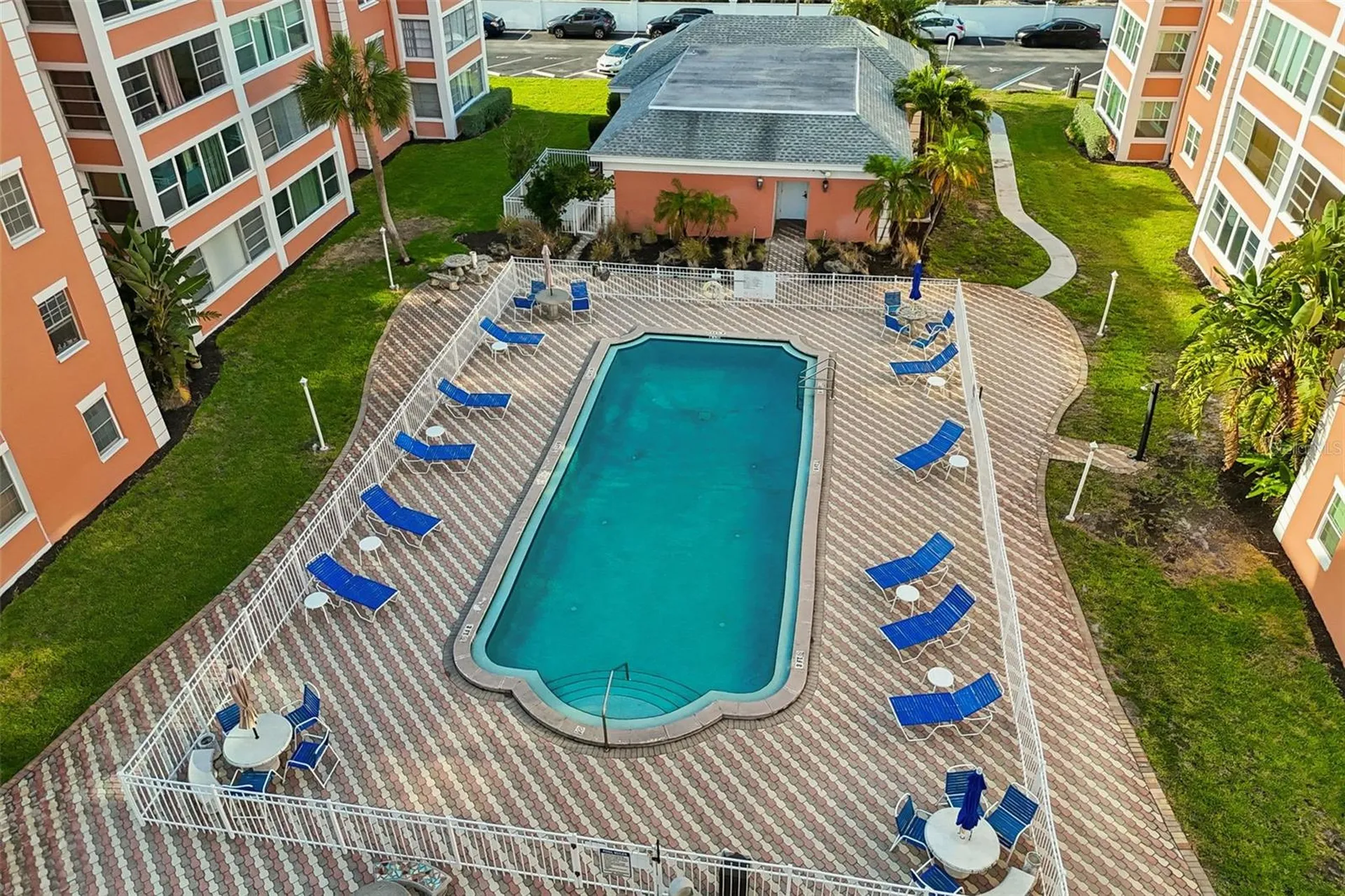 6960 20th Avenue N St Petersburg FL 33710