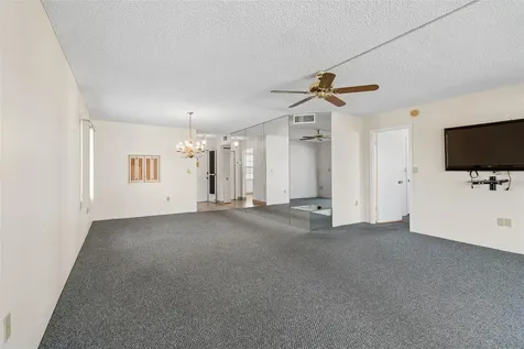 6960 20th Avenue N St Petersburg FL 33710
