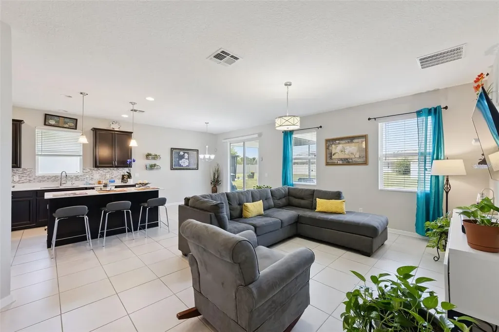 2211 Riverglen Court Kissimmee FL 34746