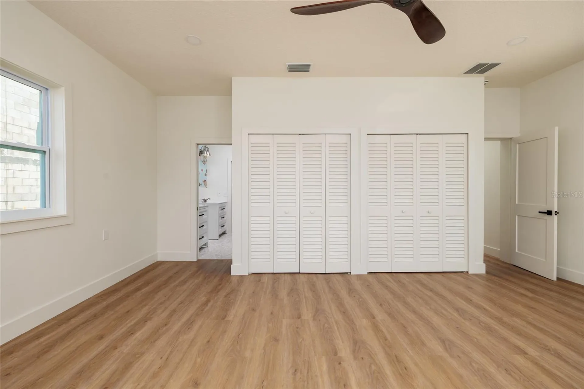 2063 Illinois Avenue NE St Petersburg FL 33703