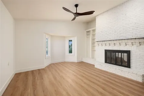 2063 Illinois Avenue NE St Petersburg FL 33703