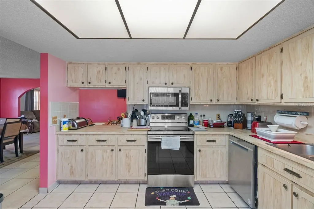 8914 Schrader Boulevard Port Richey FL 34668