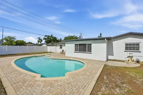 8601 139th Street Seminole FL 33776