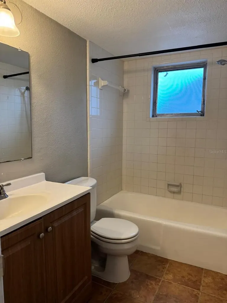 6080 22nd Avenue N St Petersburg FL 33710