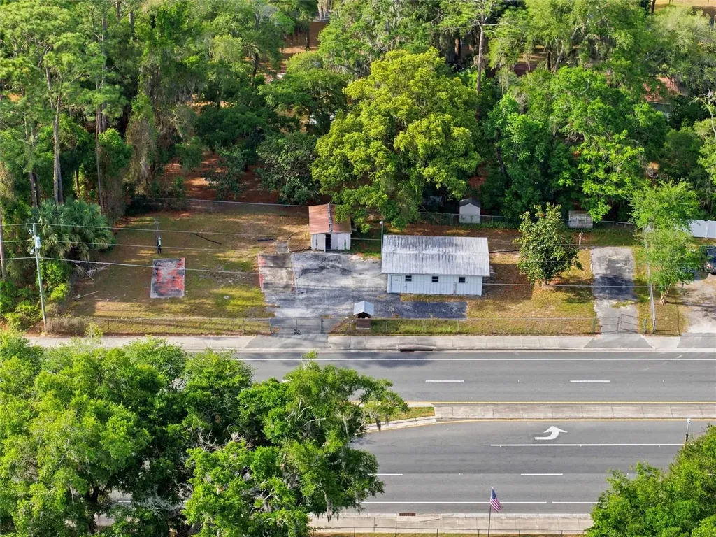 320 Highway 466 Lady Lake FL 32159