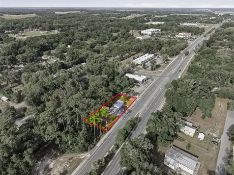 320 Highway 466 Lady Lake FL 32159