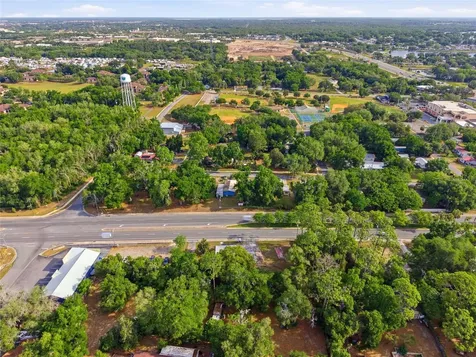 320 Highway 466 Lady Lake FL 32159