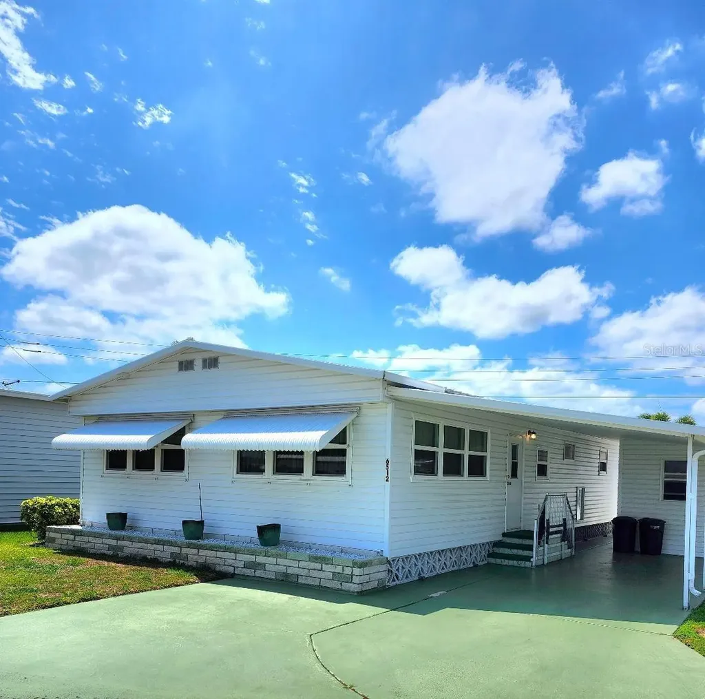 6512 Texas Street Bradenton FL 34207