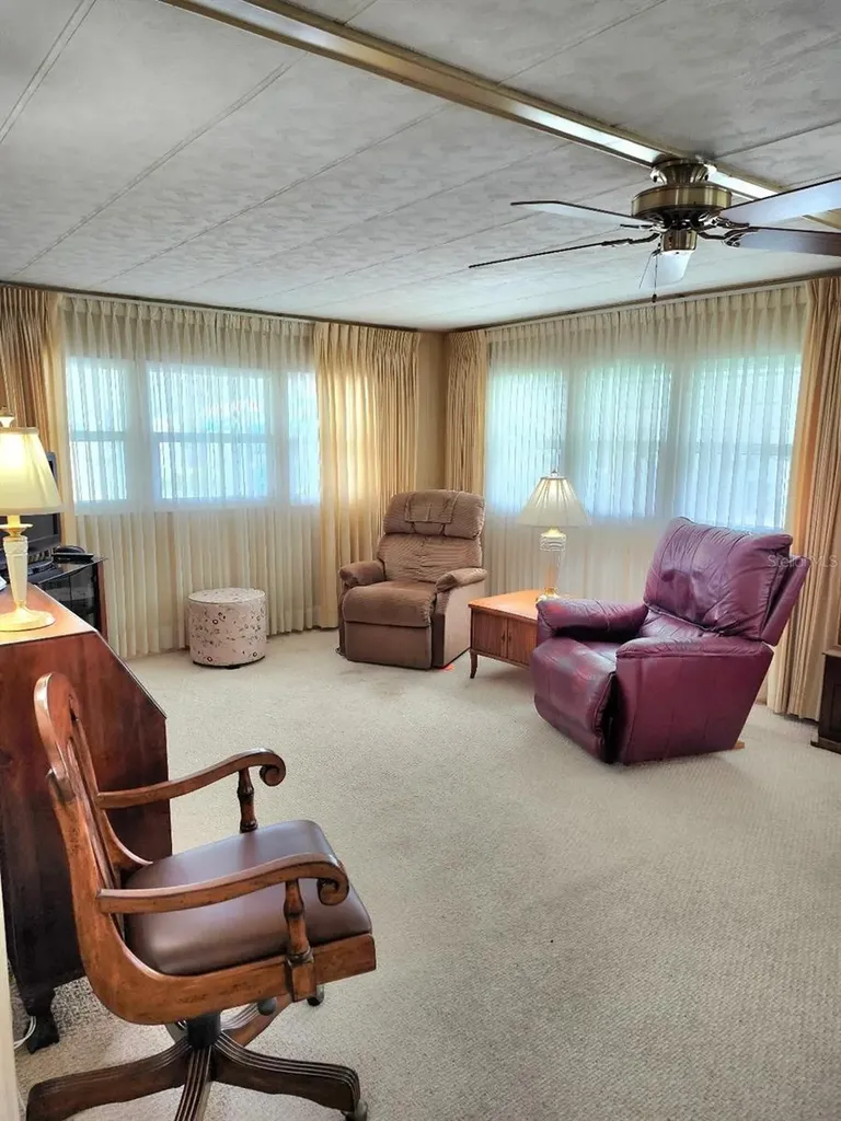 6512 Texas Street Bradenton FL 34207