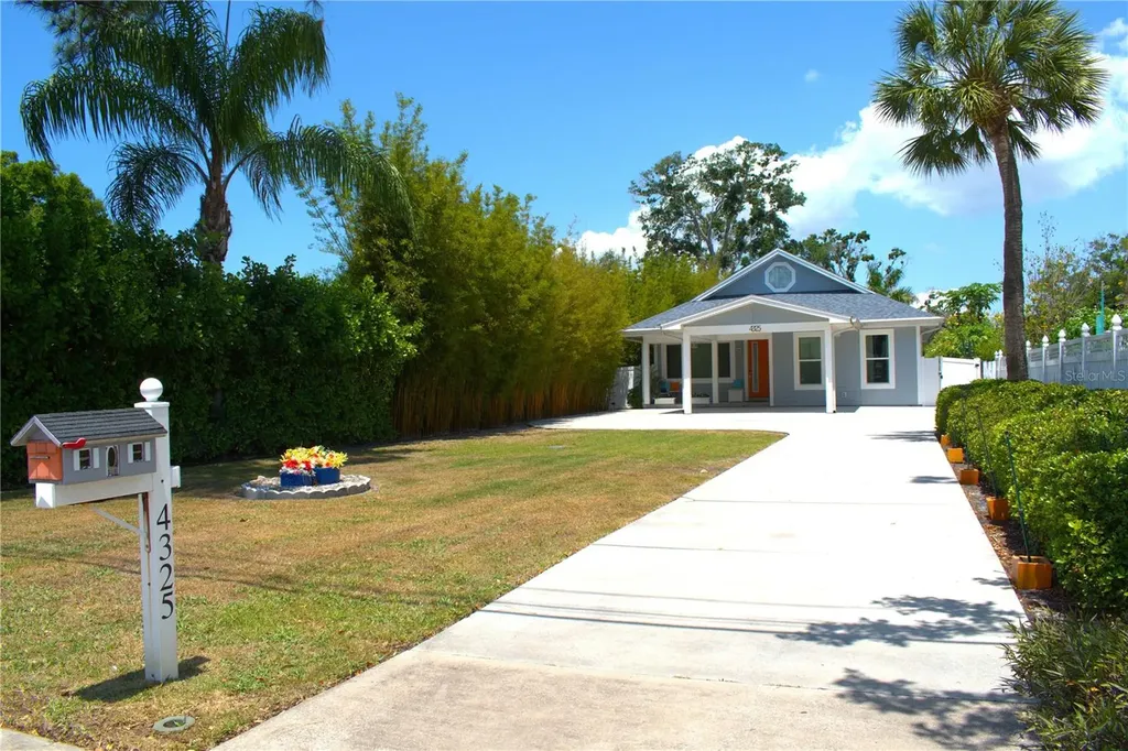 4325 78th Avenue N Pinellas Park FL 33781