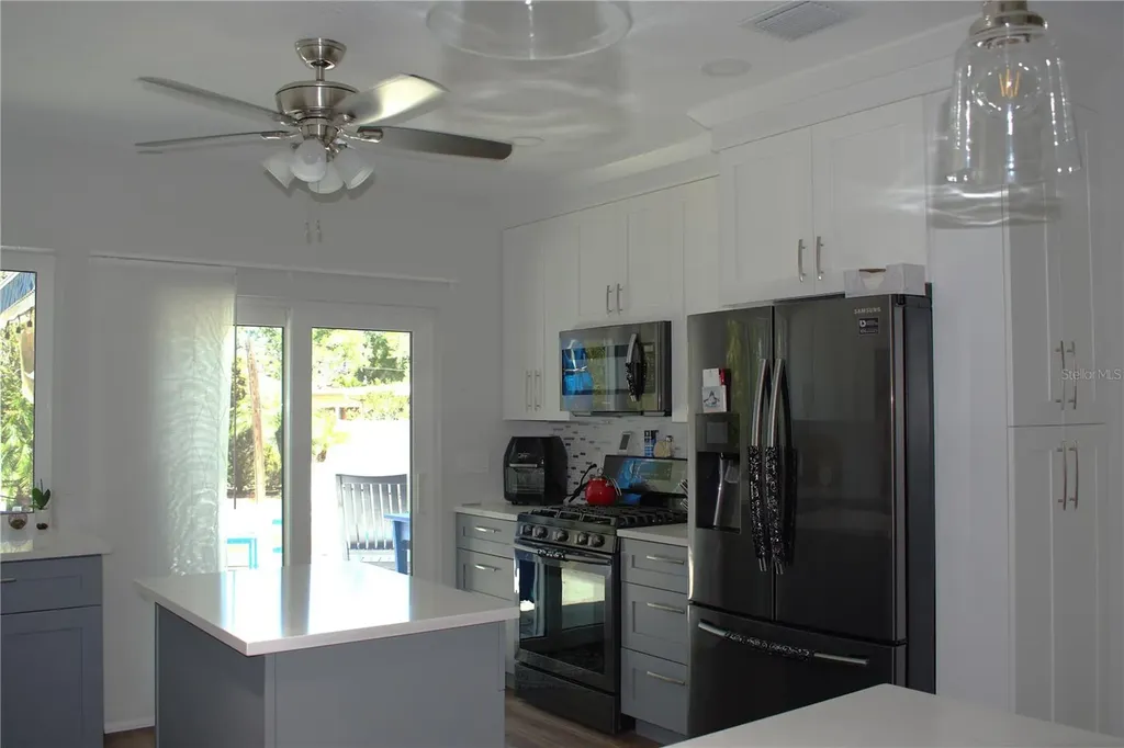 4325 78th Avenue N Pinellas Park FL 33781
