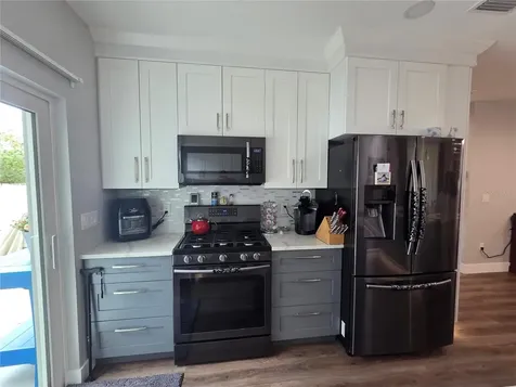 4325 78th Avenue N Pinellas Park FL 33781