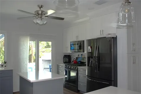 4325 78th Avenue N Pinellas Park FL 33781