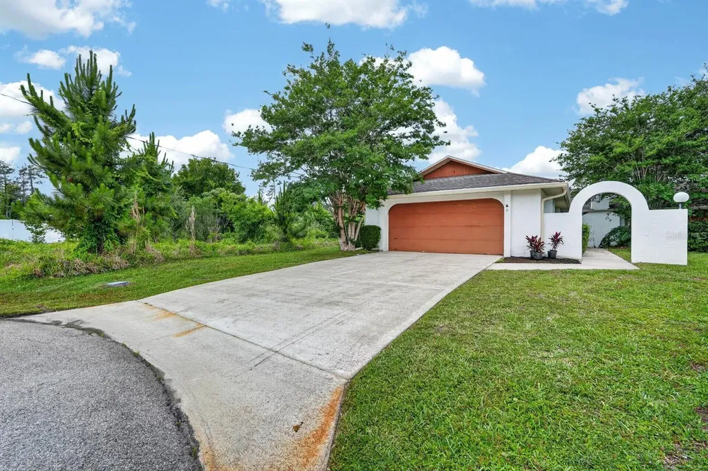 6 Foxhall Court Palm Coast FL 32137
