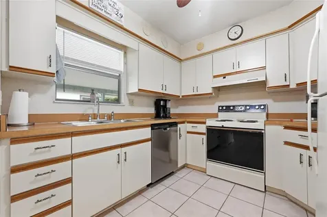 9028 NW 37th Circle Gainesville FL 32653