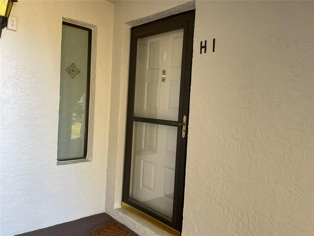 2687 Pine Ridge Way S Palm Harbor FL 34684