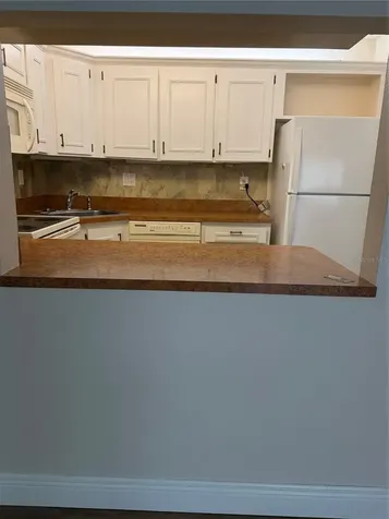 2687 Pine Ridge Way S Palm Harbor FL 34684