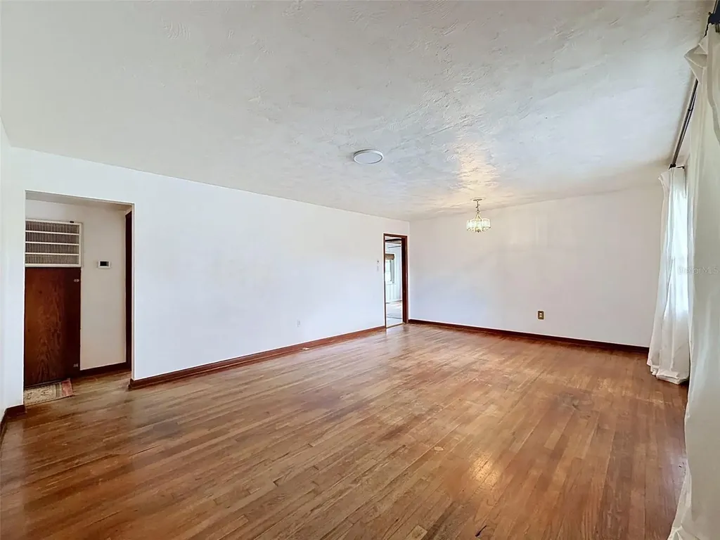 2518 W North Street Tampa FL 33614