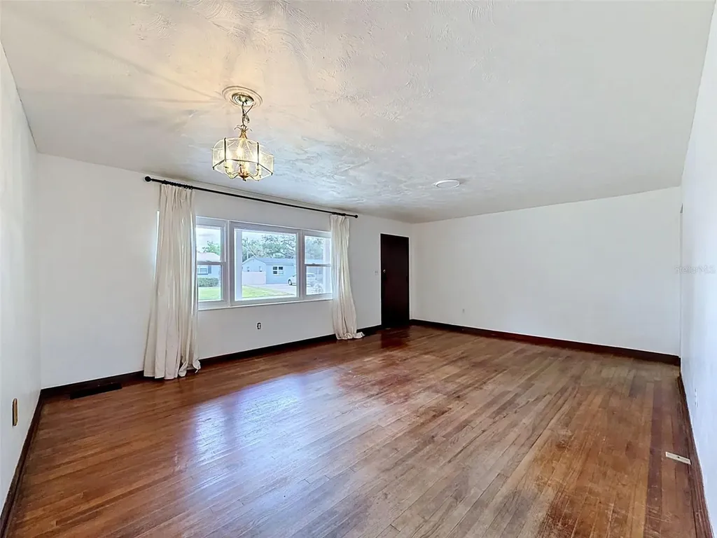 2518 W North Street Tampa FL 33614